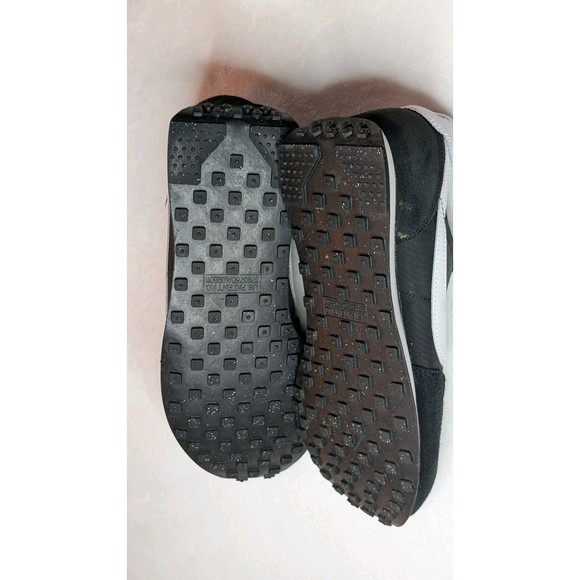 Nike Waffle Trainer 2 YTH Sz. 7 Athletic Shoe BLK/WHT Unisex Sneaker #DC6477-001 - Picture 16 of 16